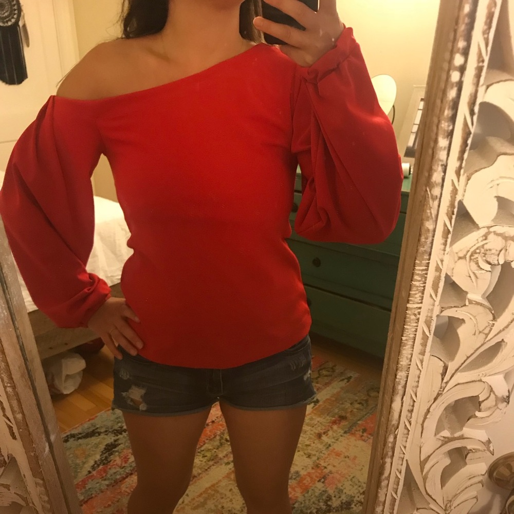 Never worn fit s/m